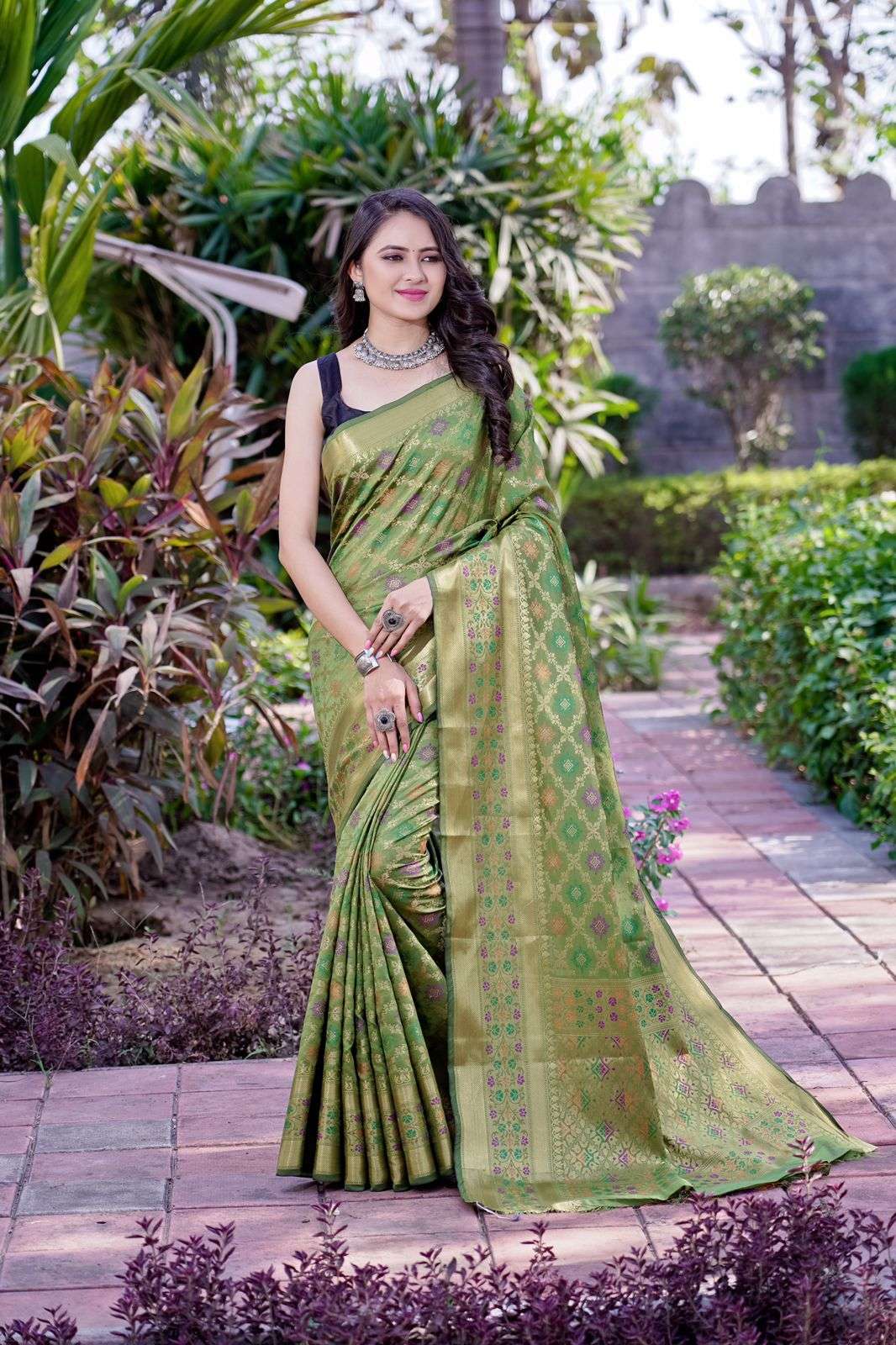 SANGINI BY ASLIWHOLESALE DESIGNER SOFT LITCHI SILK SAREES