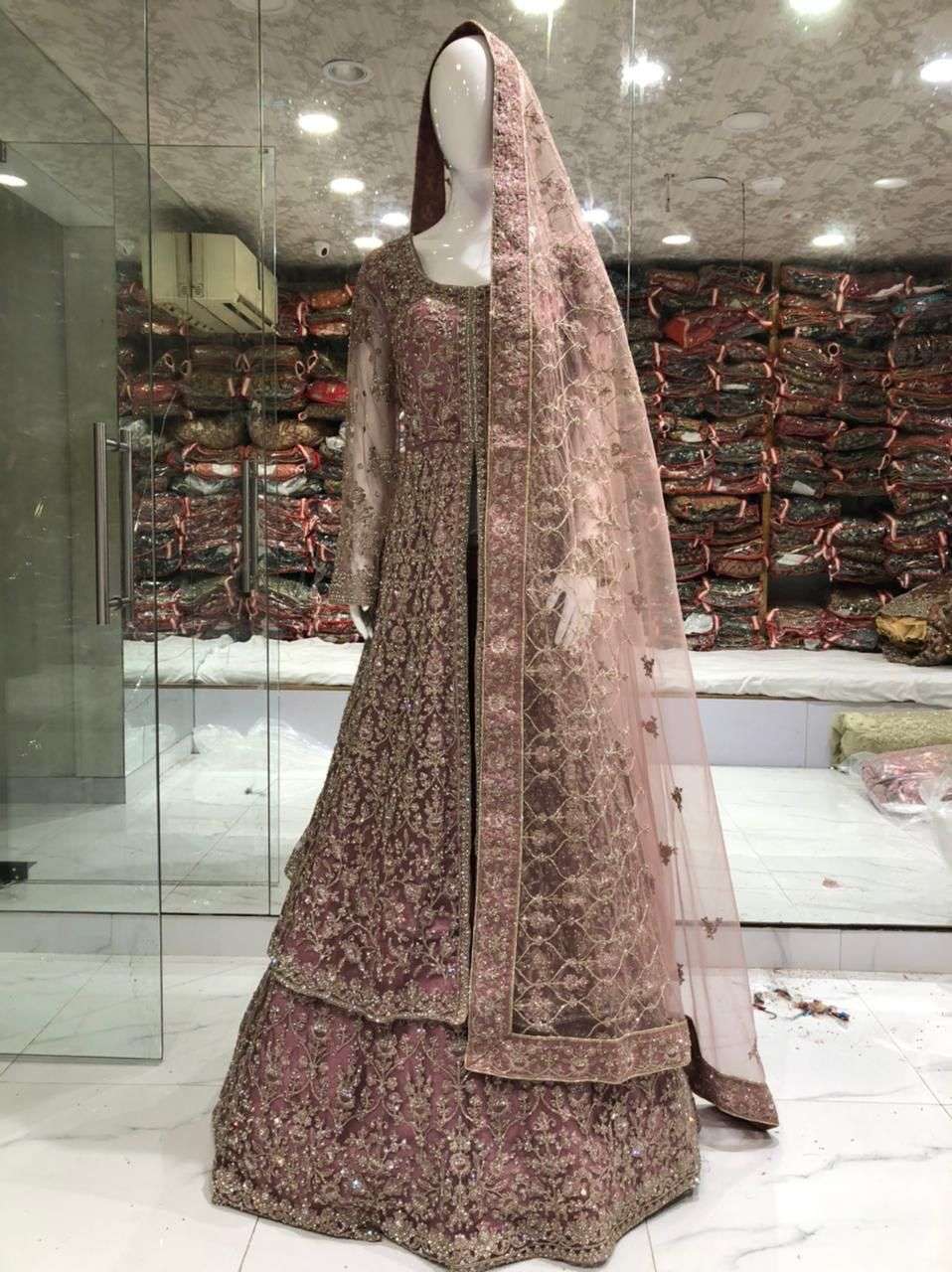 DJ-139 MAUVE BY ASLIWHOLESALE DESIGNER BUTTERFLY NET LANCHA LEHENGAS