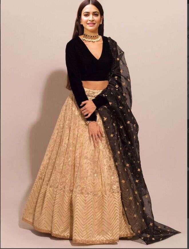 1352BLK BY ASLIWHOLESALE DESIGNER NET EMBROIDERY WORK LEHENGA