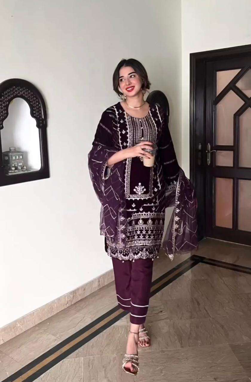 ME VELVET 2022 BY ASLIWHOLESALE VELVET WORK PAKISTANI DRESSES