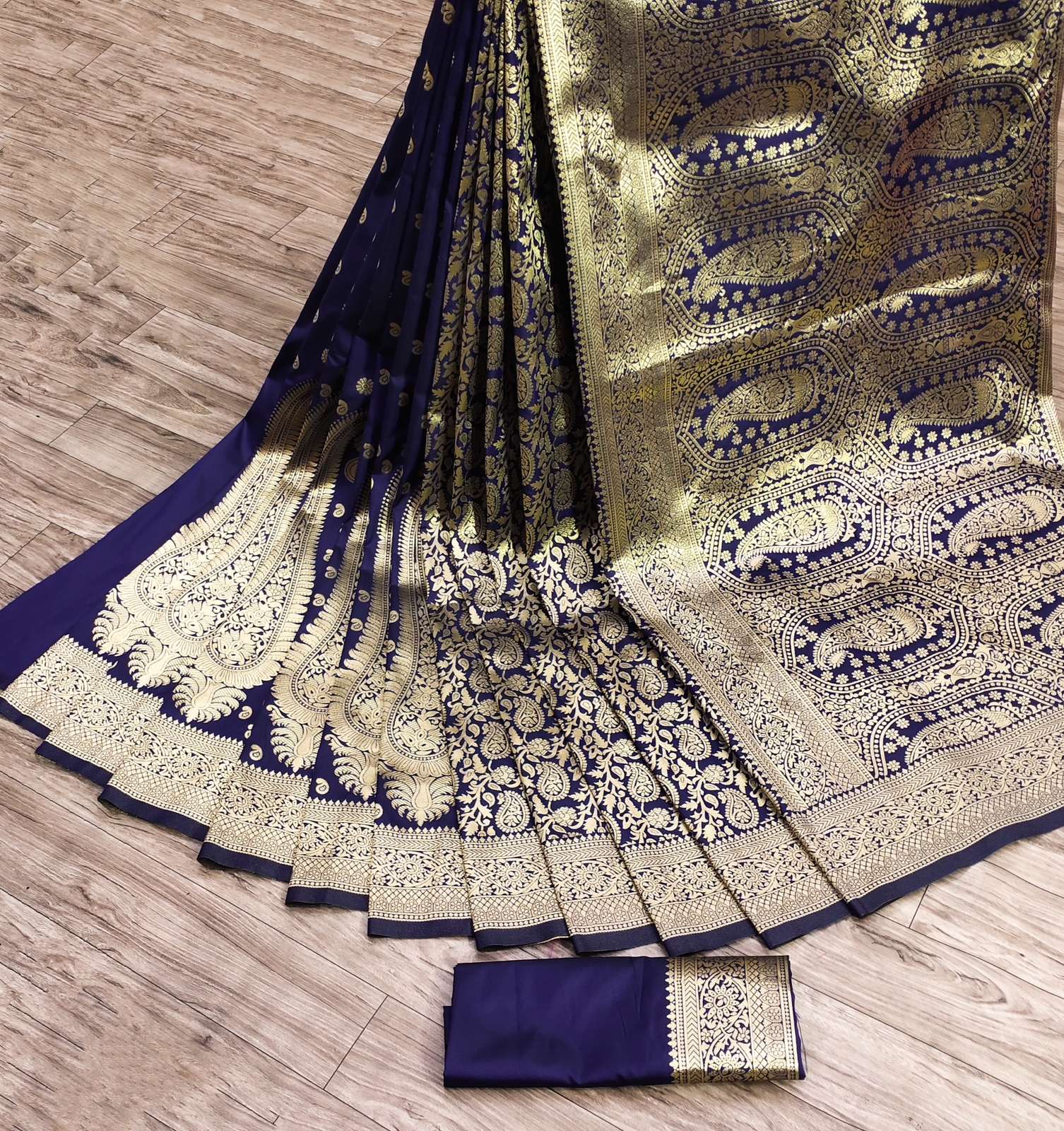 PATLI-PALLU BY ASLIWHOLESALE DESIGNER SOFT SILK PRINT SAREES