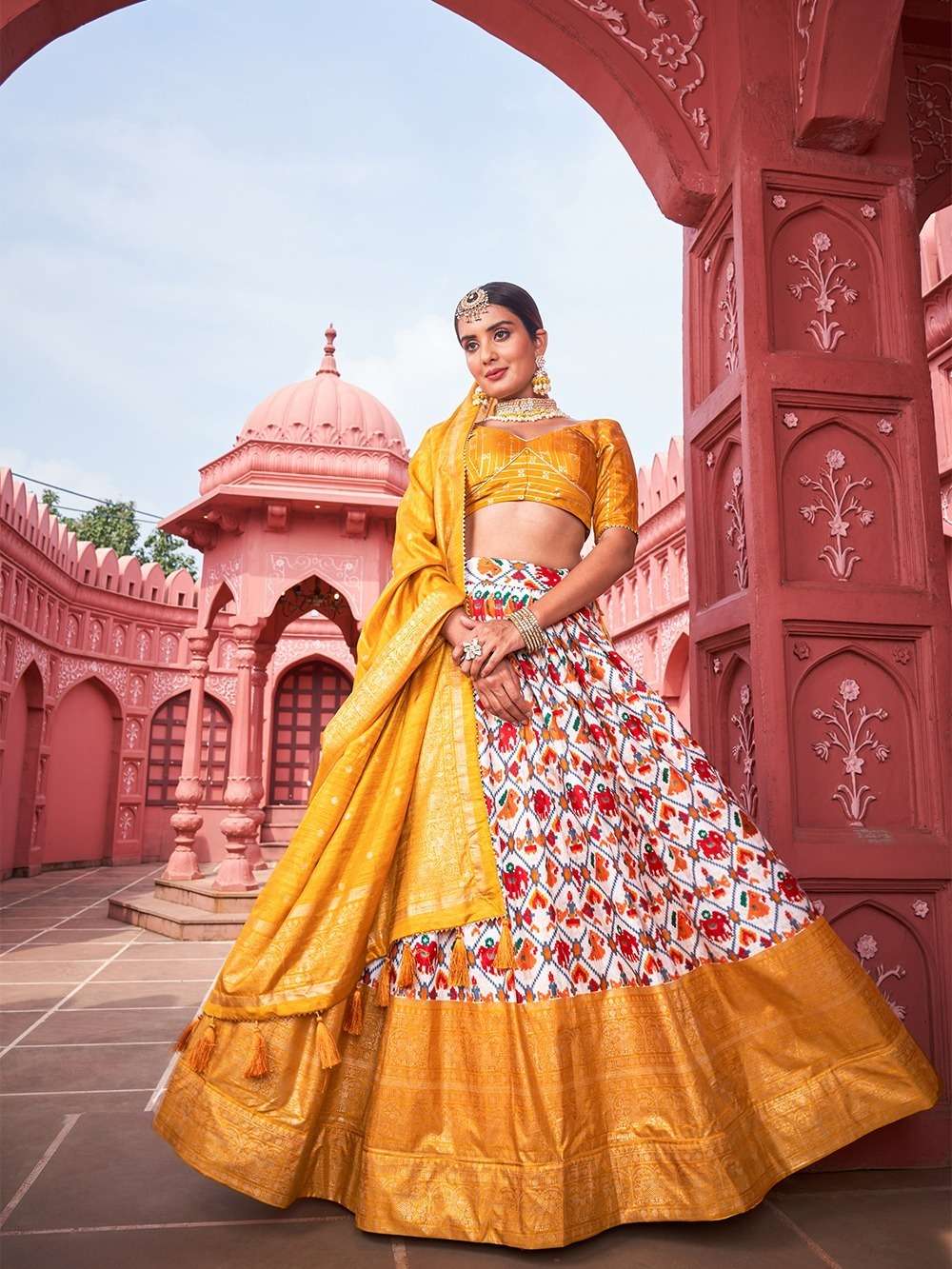 PC-1354 BY ASLIWHOLESALE DESIGNER FANCY HEAVY SILK NAVRATRI LEHENGAS