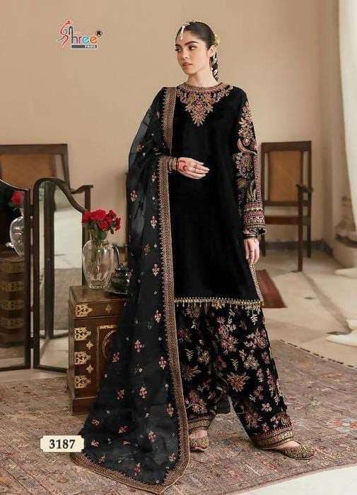 MARIA B EMBROIDERED 3187 BY SHREE FABS PURE 9000 VELVET PAKISTANI DRESSES