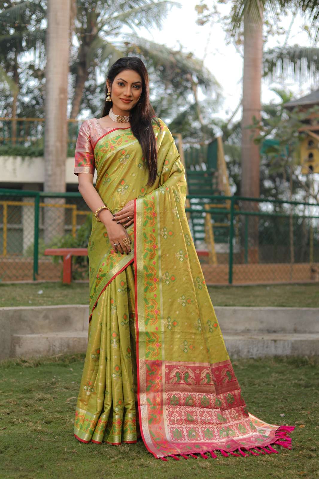 ISHAA BY ASLIWHOLESALE DESIGNER SOFT ORGANZA WEAVING PRINTED SAREES